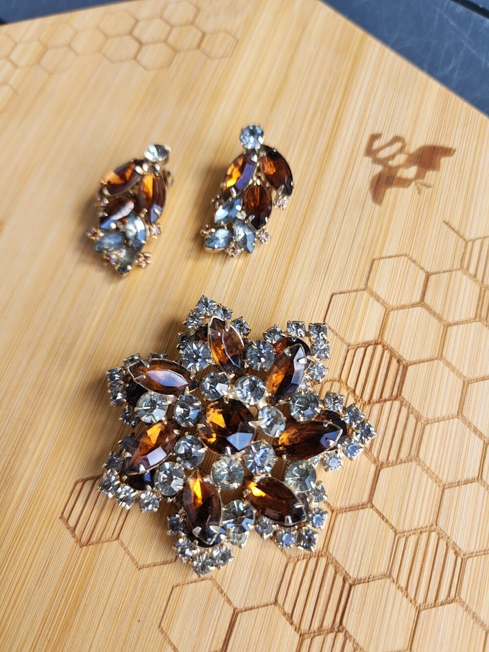 Vintage Estate Smokey Brown Clear Set Rhinestone Pin Brooch & Clip Earrings